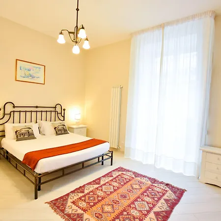 Bed and breakfast Domus Borbonica Nápoles