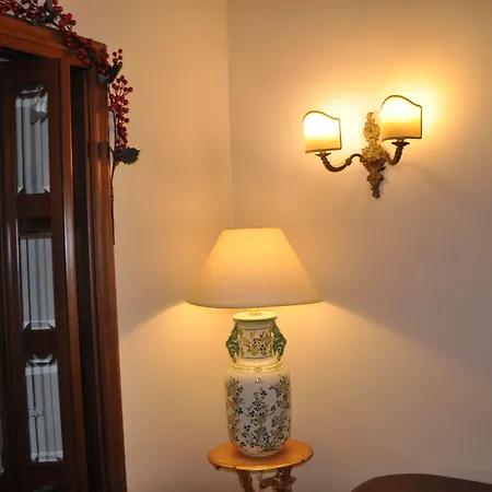Bed and breakfast Domus Borbonica