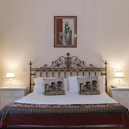 Domus Borbonica 4* Nápoly