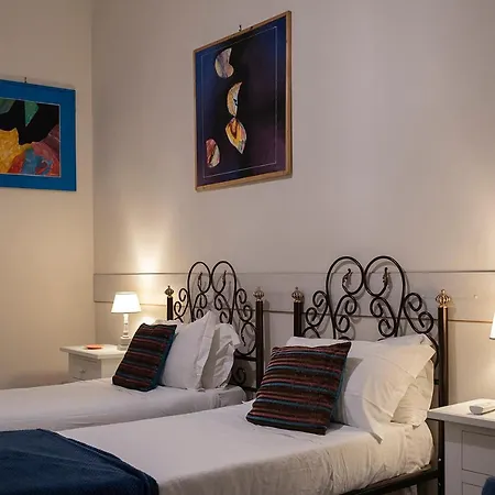 Couette-café Domus Borbonica Naples