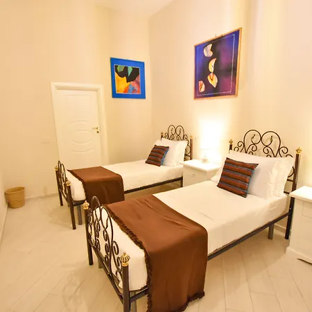 Domus Borbonica Couette-café Naples