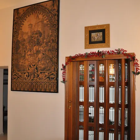 Domus Borbonica 4* Naples