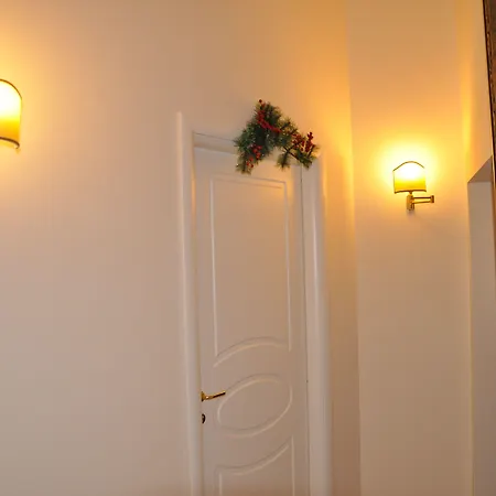 Domus Borbonica Couette-café Naples