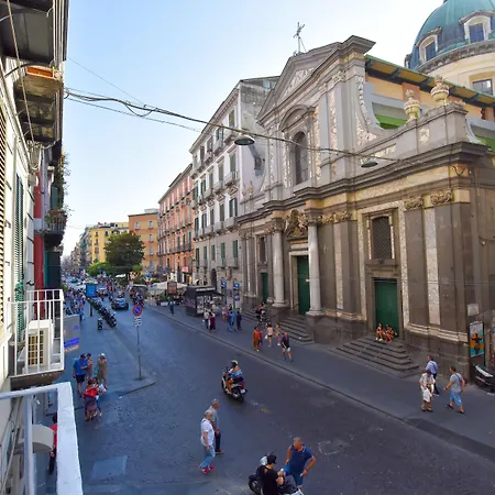 Couette-café Domus Borbonica 4*