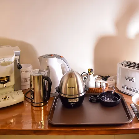 Domus Borbonica Couette-café Naples