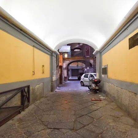 Bed & Breakfast Domus Borbonica Napoli