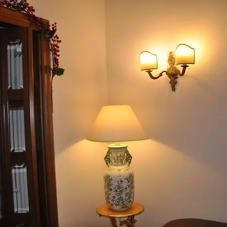 Bed & Breakfast Domus Borbonica