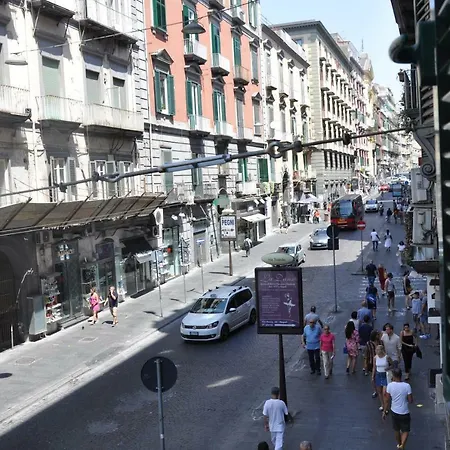 Couette-café Domus Borbonica 4*