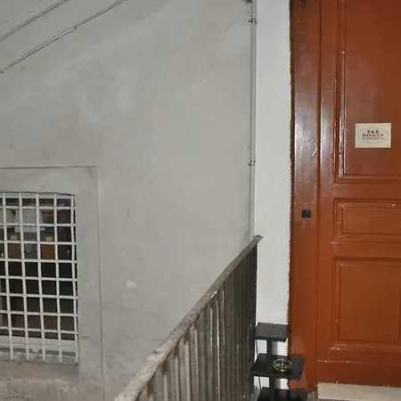 Domus Borbonica Bed & Breakfast 3*