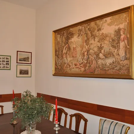 Domus Borbonica 4*