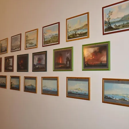 Domus Borbonica Nocleg ze śniadaniem 4*